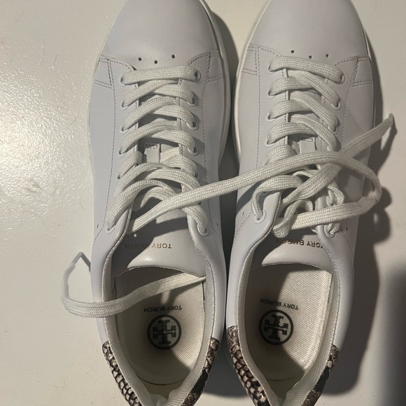 Tory Burch Howell Court Snakeskin Leather Sneaker White Size 11. Worn once - Picture 5 of 5